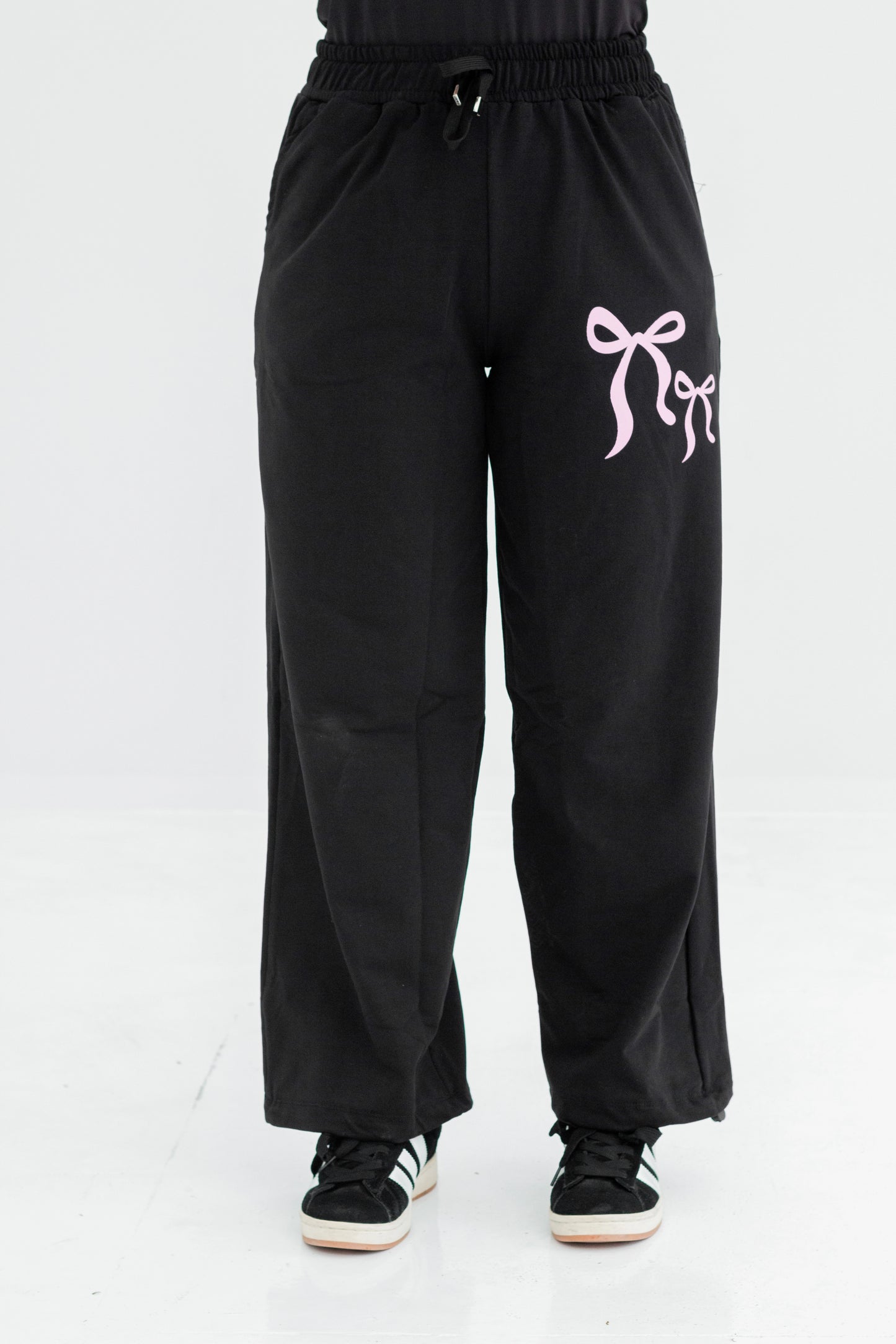 Velora One Size Wide Leg Sweatpants | Black